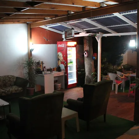 Limon Hostel-3